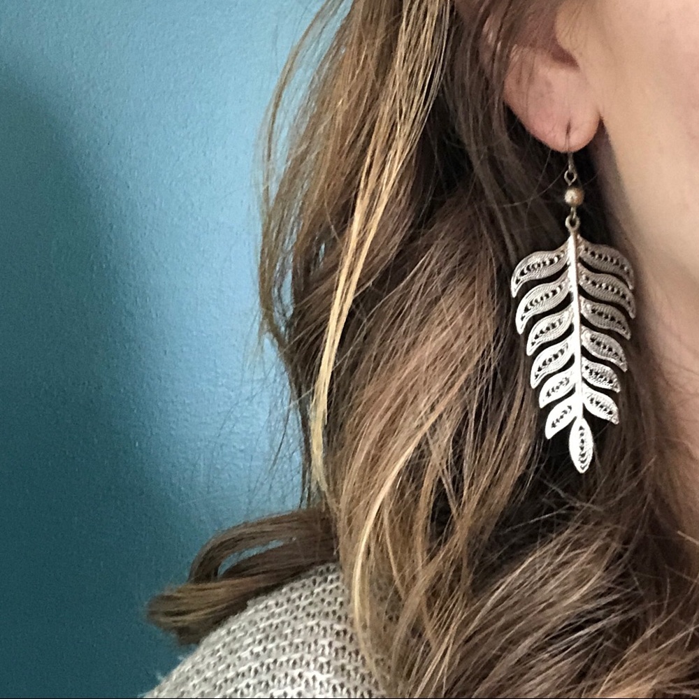 ✨ 3/$15 ✨ Silver Leaf Earrings